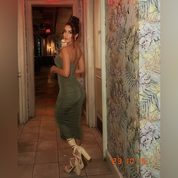 Meet your Posher, Rachael - Picture 3 of 11